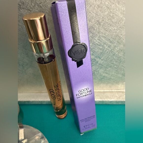 Viktor & Rolf Good Fortune Eau de Parfum – Travel Spray 10ml - Picture 13 of 17